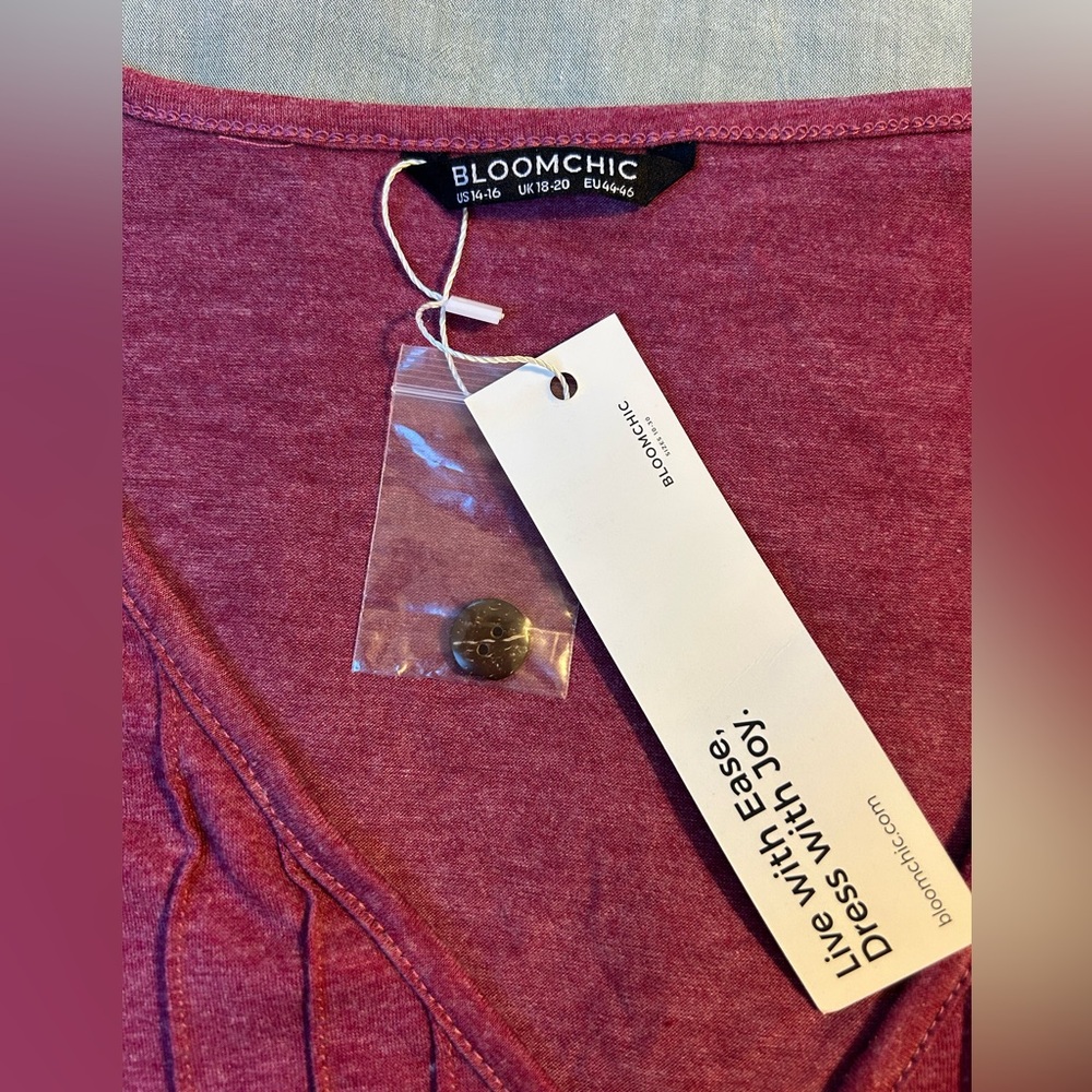 BloomChic Raspberry Top with Button Detail - Picture 3 of 5
